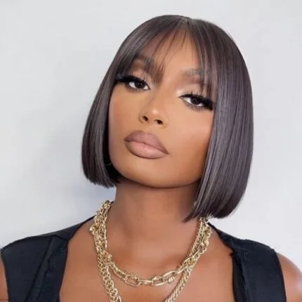 Straight wig with bang